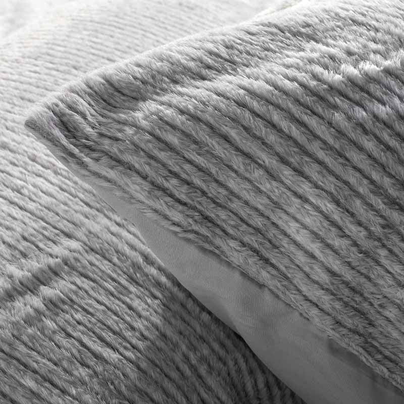 Cannon Rabbit Fur Duvet-Blanket Set