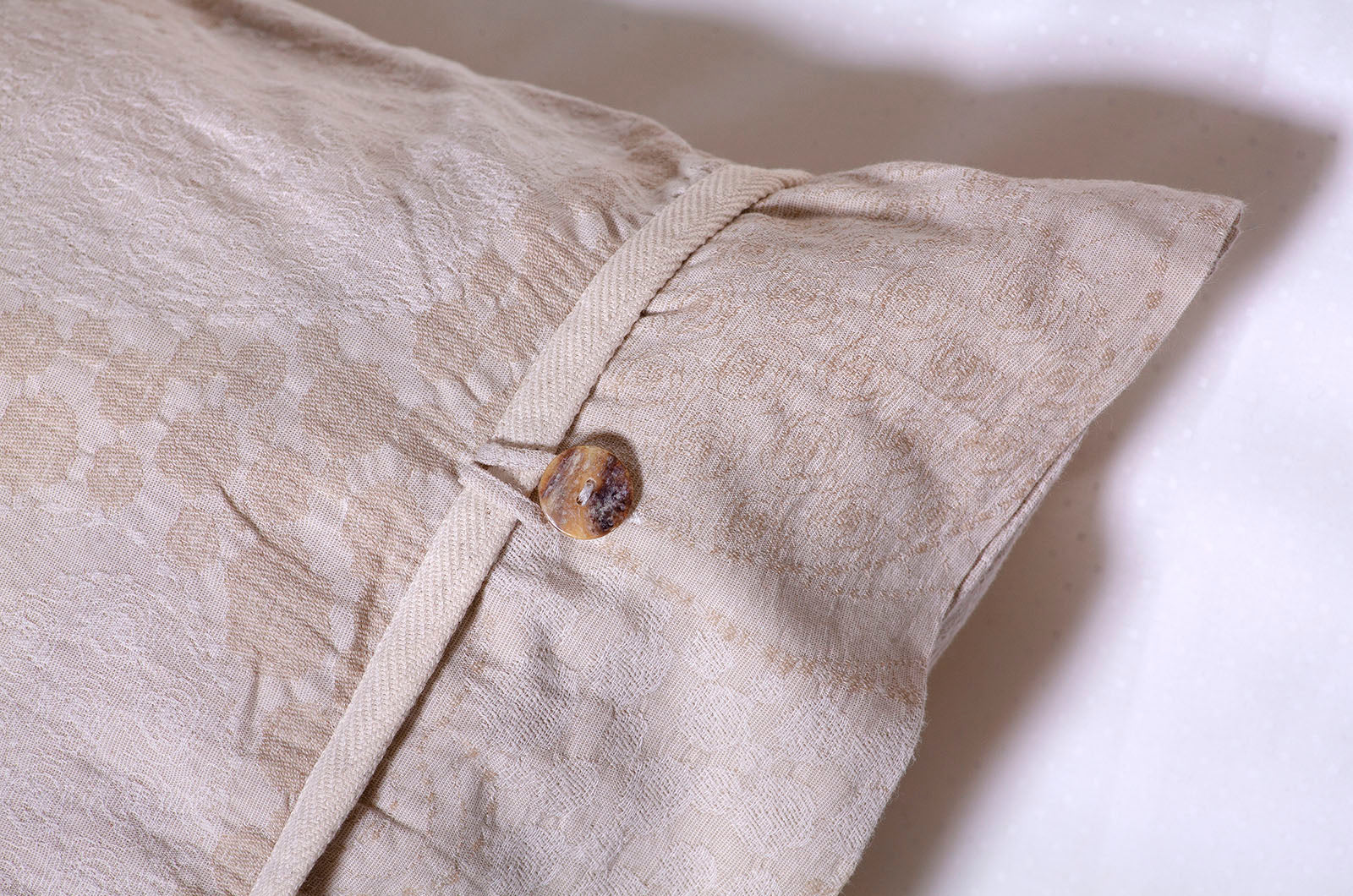 Hauz Limited Edition Duvet Cover Set Flowers (Set of 3pcs)