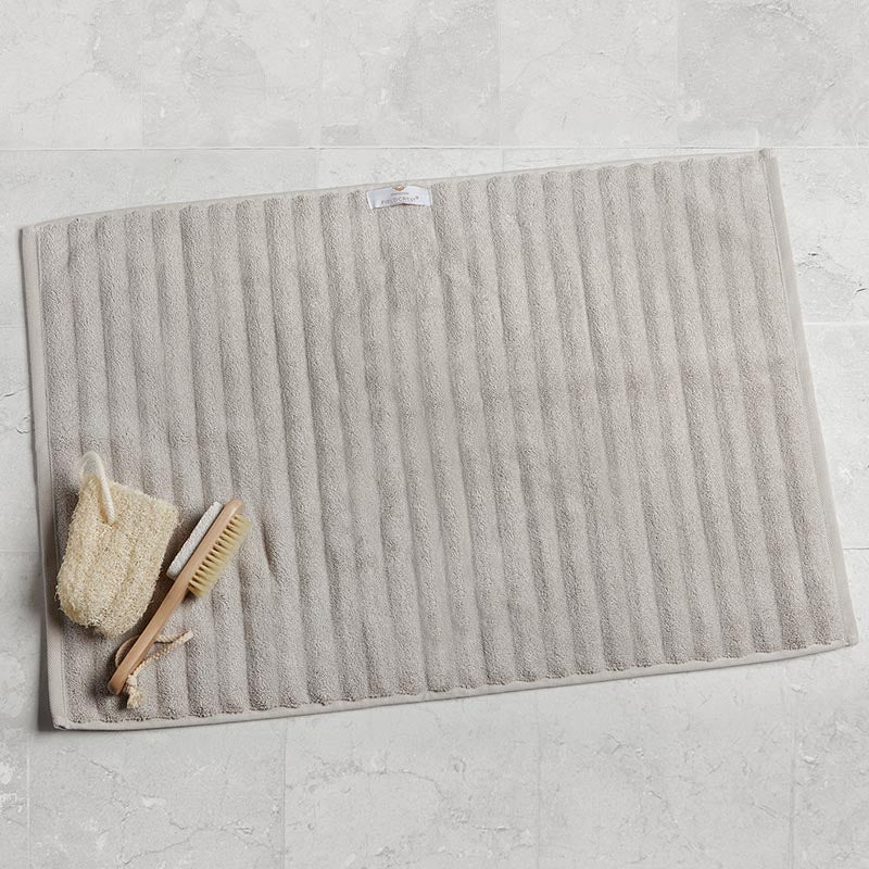 light grey bath mat Fieldcrest