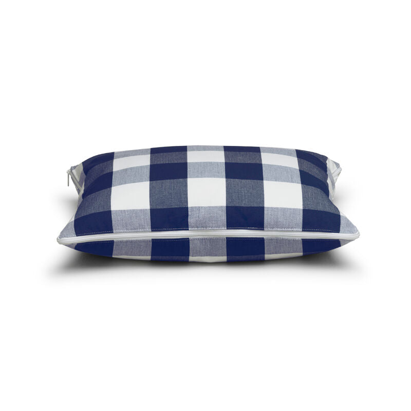 hastens travel pillow with zipper closed
