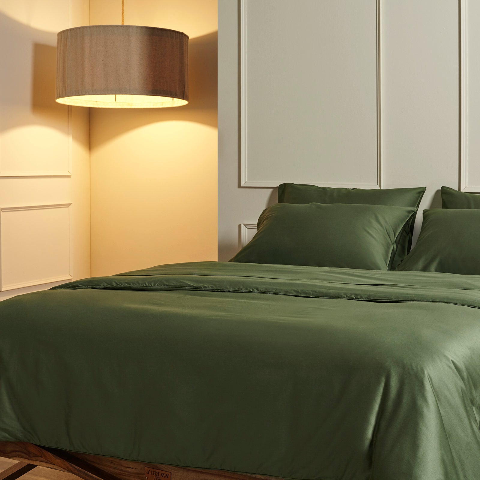 Aegean cotton-sateen bed sheet set pine solid color