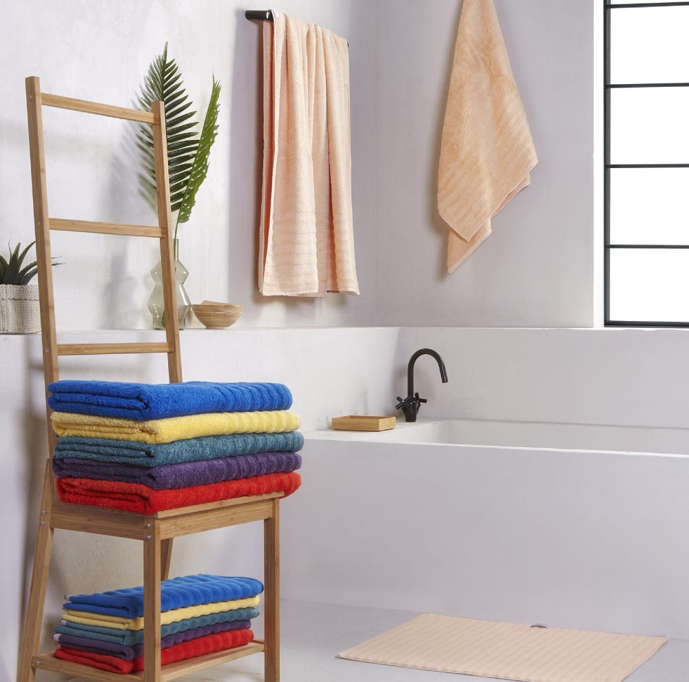 Fieldcrest Ultra Soft bath towels new colors